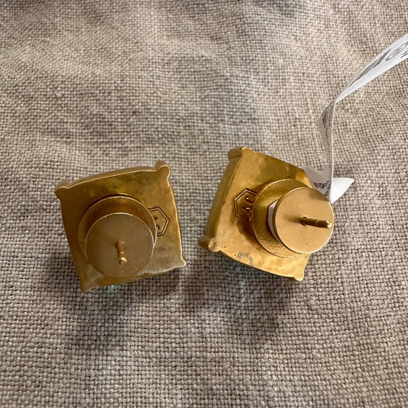 Julie Vos Antonia Statement Stud Earrings - Iridescent Bahamian Blue - NWT - Picture 4 of 11